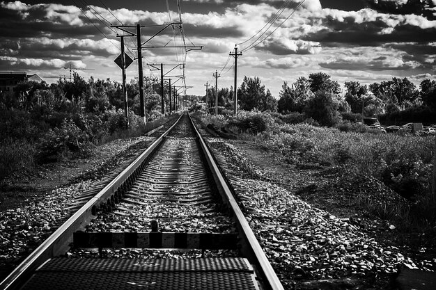 Pistes de chemin de fer à la campagne