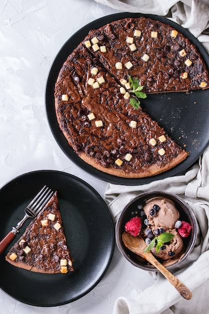 Pizza au chocolat au dessert