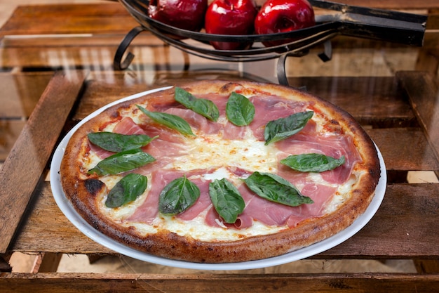 Pizza au jambon de Parme