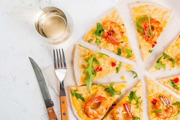 Pizza aux crevettes crevettes