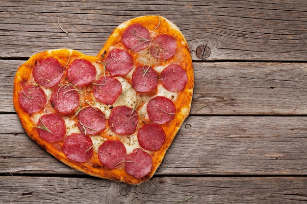 Pizza en forme de coeur