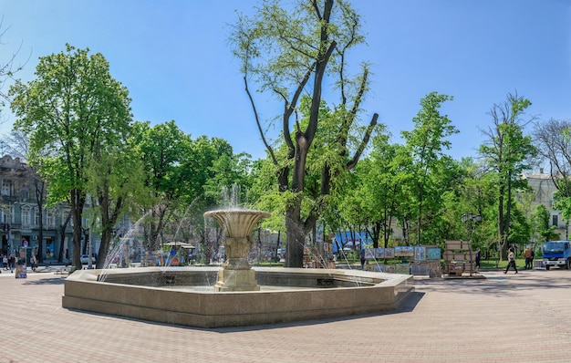 Place de la cathédrale à Odessa en Ukraine