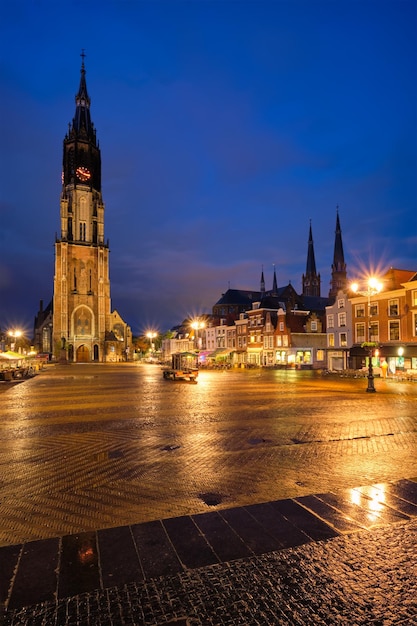 Place du marché de Delft Markt le soir Delfth Pays-Bas