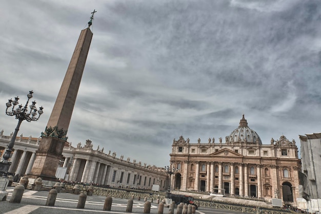 Photo place du vatican à rome après la messe dominicale du pape françois