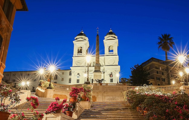 La Place d'Espagne et l'église Trinita dei Monti à Rome