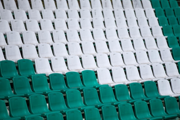 Placer des chaises dans le stadePlaces pour les supporters