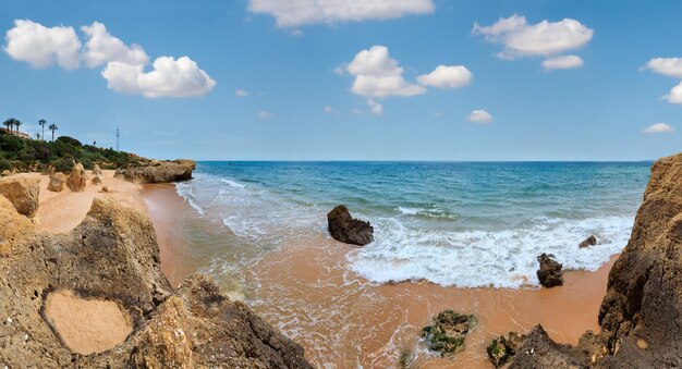 La plage d'Albufeira Algarve Portugal