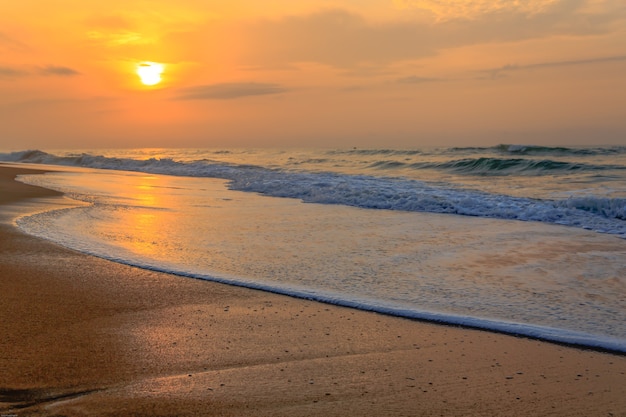 Plage de Cape Coast, Ghana. Le matin