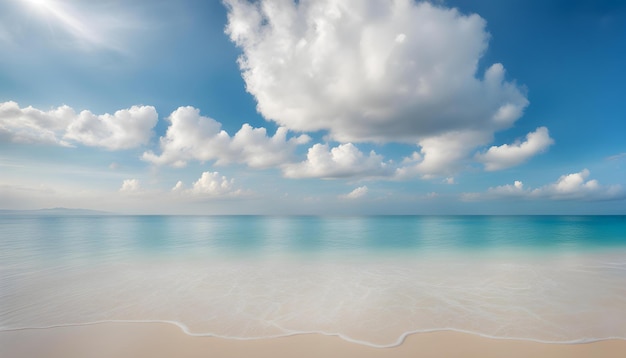 Photo une plage avec un ciel nuageux et l'océan en arrière-plan