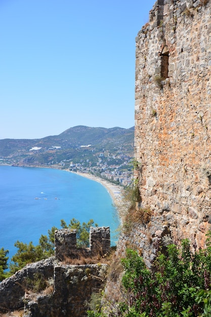 plage de cléopâtre à alanya, turquie, vue du haut de la montagne