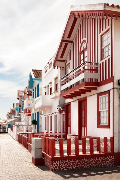 Plage de Costa Nova dans le quartier d'Aveiro