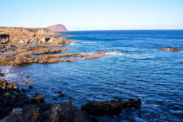 La plage de la côte de la lave sèche