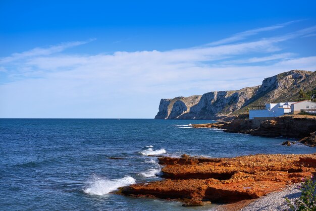 Plage de Denia Las Rotas au printemps à Alicante