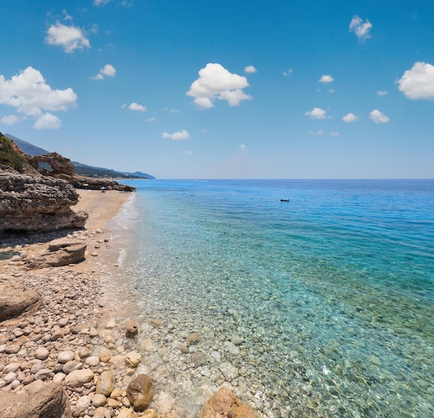 Plage Drymades Albanie