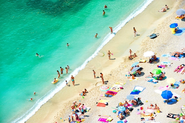 Plage et eau de mer turquoise Voyage vacances d'été