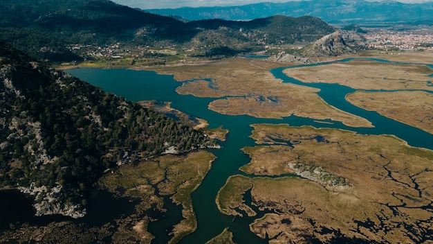 Photo plage d'iztuzu près de dalyan, dans le district d'ortaca de la province de mugla, dans le sud-ouest de la turquie. photo de haute qualité