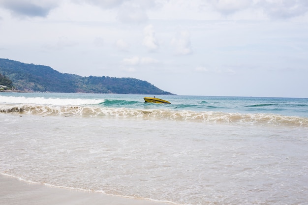 Plage de Karon dans l'île de Phuket Thaïlande