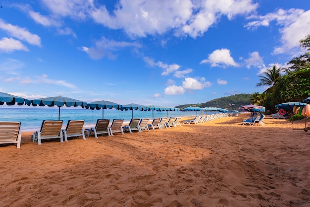 Plage de Karon et lumière du matin / Phuket, Thaïlande