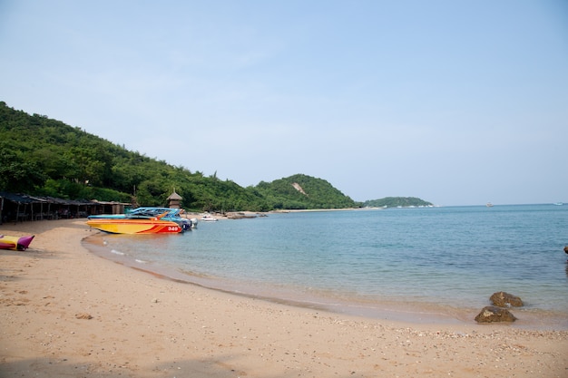 Plage de Koh Larn.