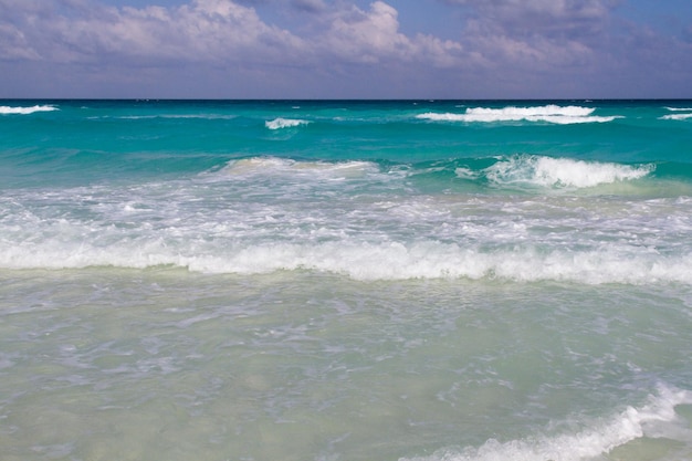 Plage de la mer des Caraïbes.