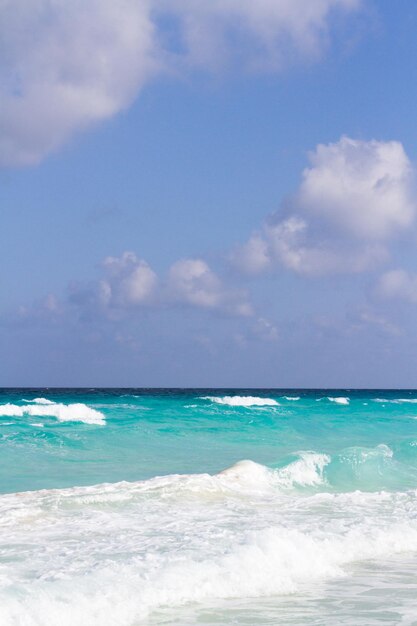 Plage de la mer des Caraïbes.