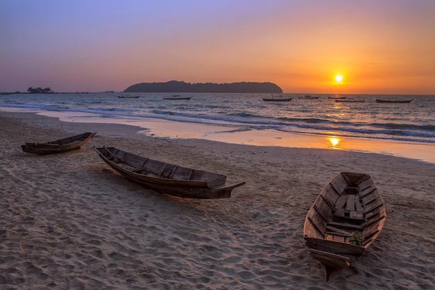 Plage de Ngapali dans l'État de Rakhine au Myanmar