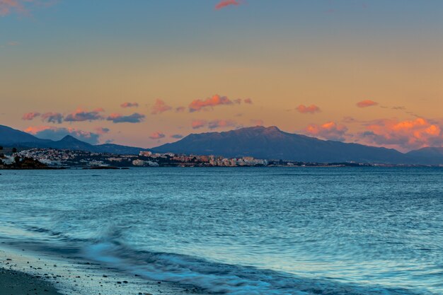 Photo plage de piedra paloma, casares, malaga, espagne