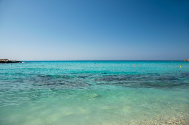 La plage la plus célèbre de Chypre avec une eau cristalline Nissi Beach