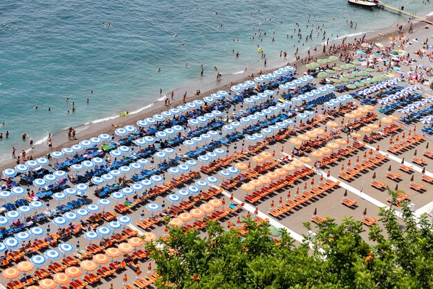 Plage de Positano sur la côte amalfitaine Naples Italie