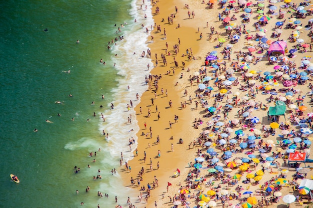 Plage rouge, quartier de urca rio de janeiro.