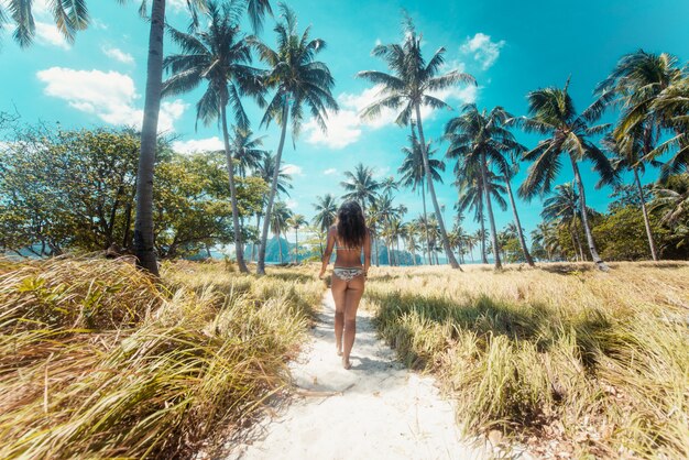 Plage tropicale à El Nido, Palawan, Philippines