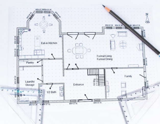 Plan de conception d&#39;ingénierie avec outils d&#39;ingénierie Définir des carrés avec un crayon - Collection de photos de thème d&#39;ingénierie