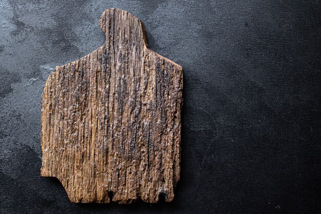 planche à découper ou plats de service cuisine forme originale artisanat en bois