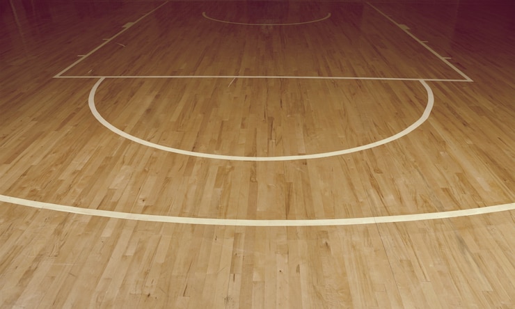 Photo plancher en bois du terrain de basket