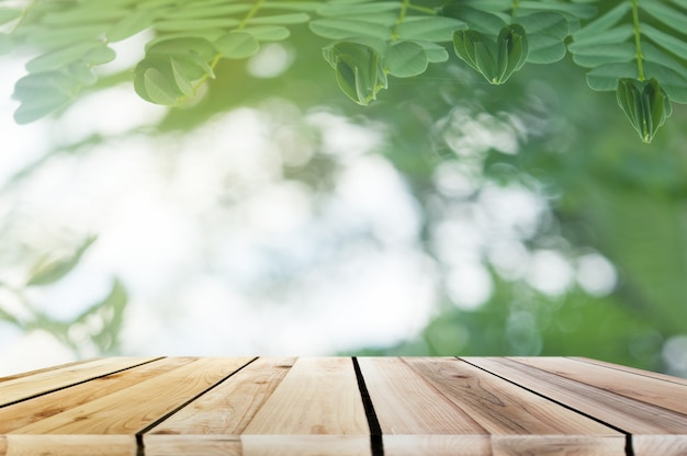 Plancher en bois et la zone d&#39;application, l&#39;arrière-plan de la nature.