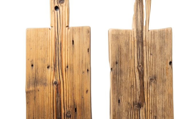 Planches de bois de cuisine isolées sur blanc