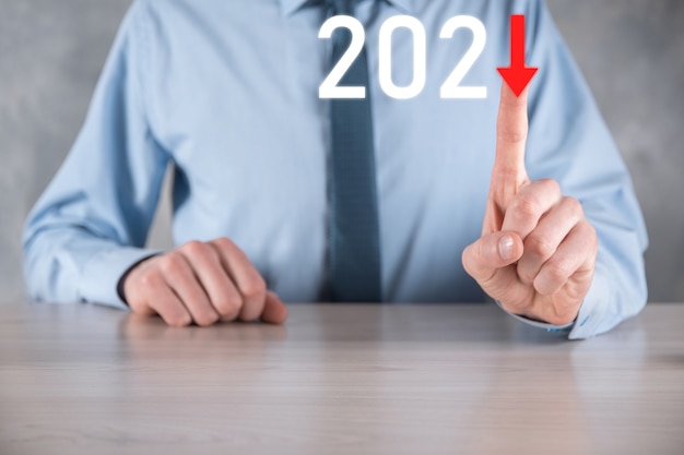 Planifier Une Croissance Négative De L'entreprise Dans Le Concept De L'année 2021.