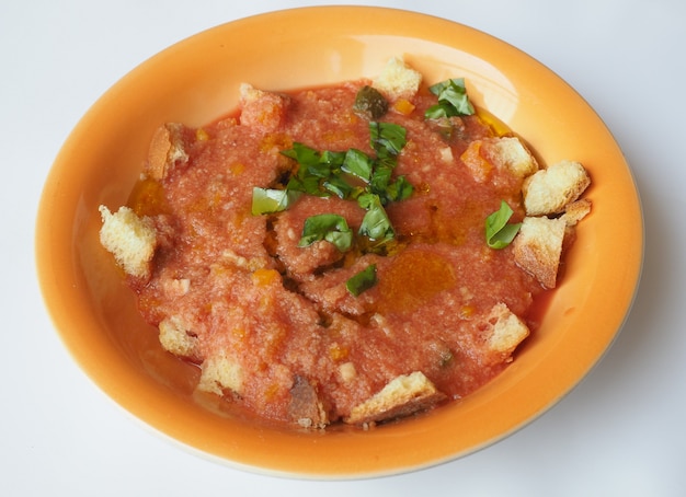 plat de gaspacho espagnol