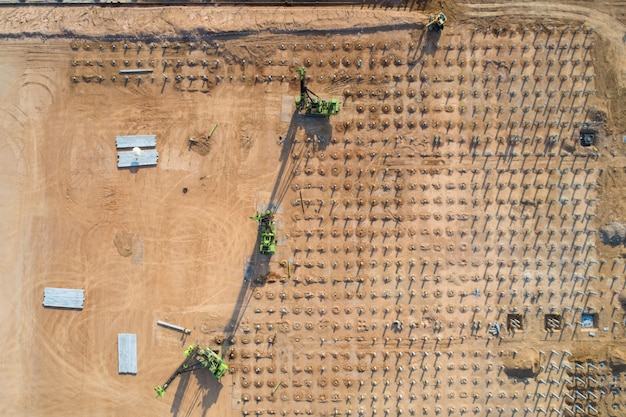 Une plate-forme de pieux sur chantier