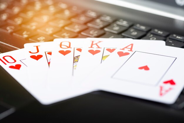 Plateforme de jeux en ligne, casino et entreprise de jeux d'argent et de hasard