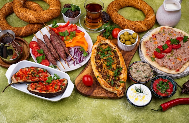 Photo plats traditionnels turcs ou du moyen-orient