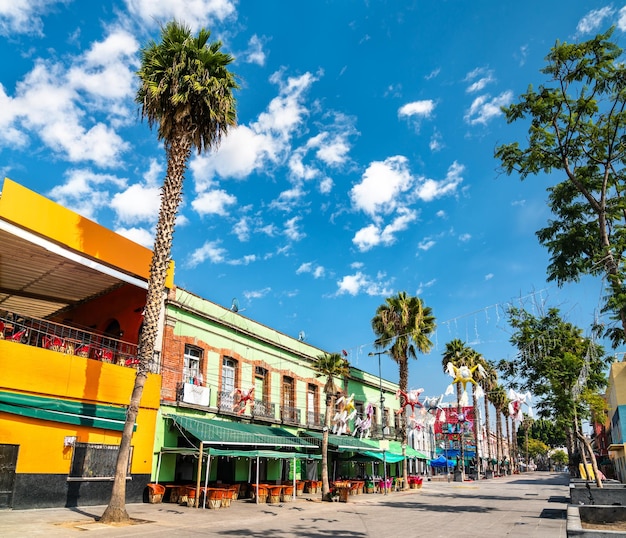 Photo plaza garibaldi dans le quartier historique de mexico, la capitale du mexique