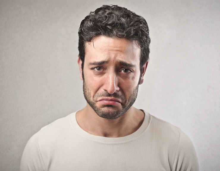 Photo pleurer homme triste