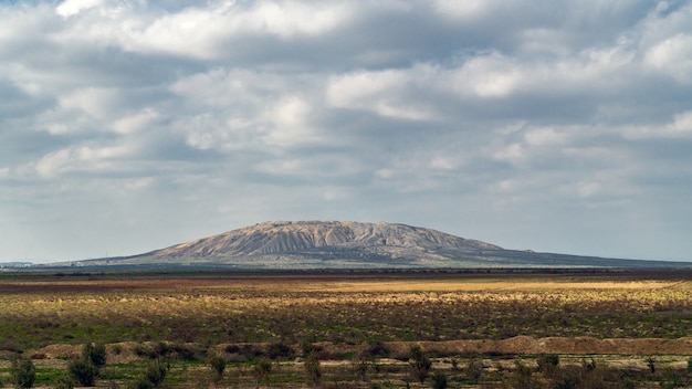 L'un des plus grands volcans de boue d'Azerbaïdjan