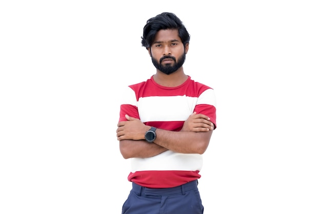 Png d'un homme en chemise rouge et blanche est debout avec les bras croisés et les bras croisés