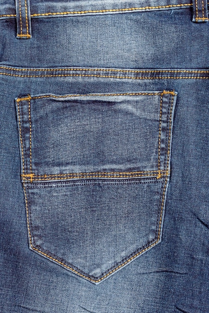 Poche arrière de jeans bleu