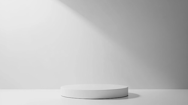 Podium blanc minimaliste avec un fond voûté