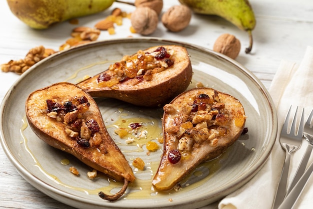 Poires au four sucrées au miel