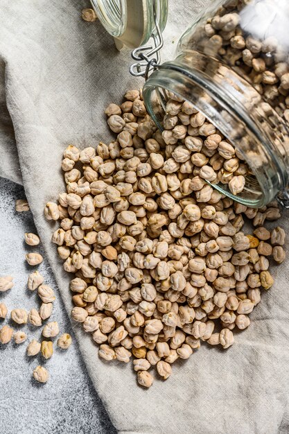 Pois chiche. Nourriture végétarienne saine.