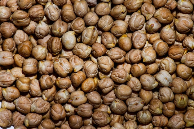 Les pois chiches cultivés biologiquement dans le pays